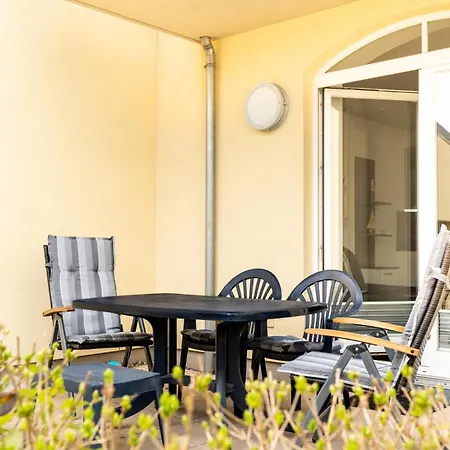 Komfort-whg. Mit 2 Slz., Grosser Terrasse, Parkplatz